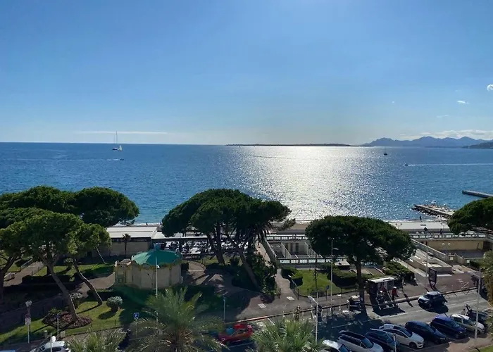 Διαμέρισμα Center Bay *